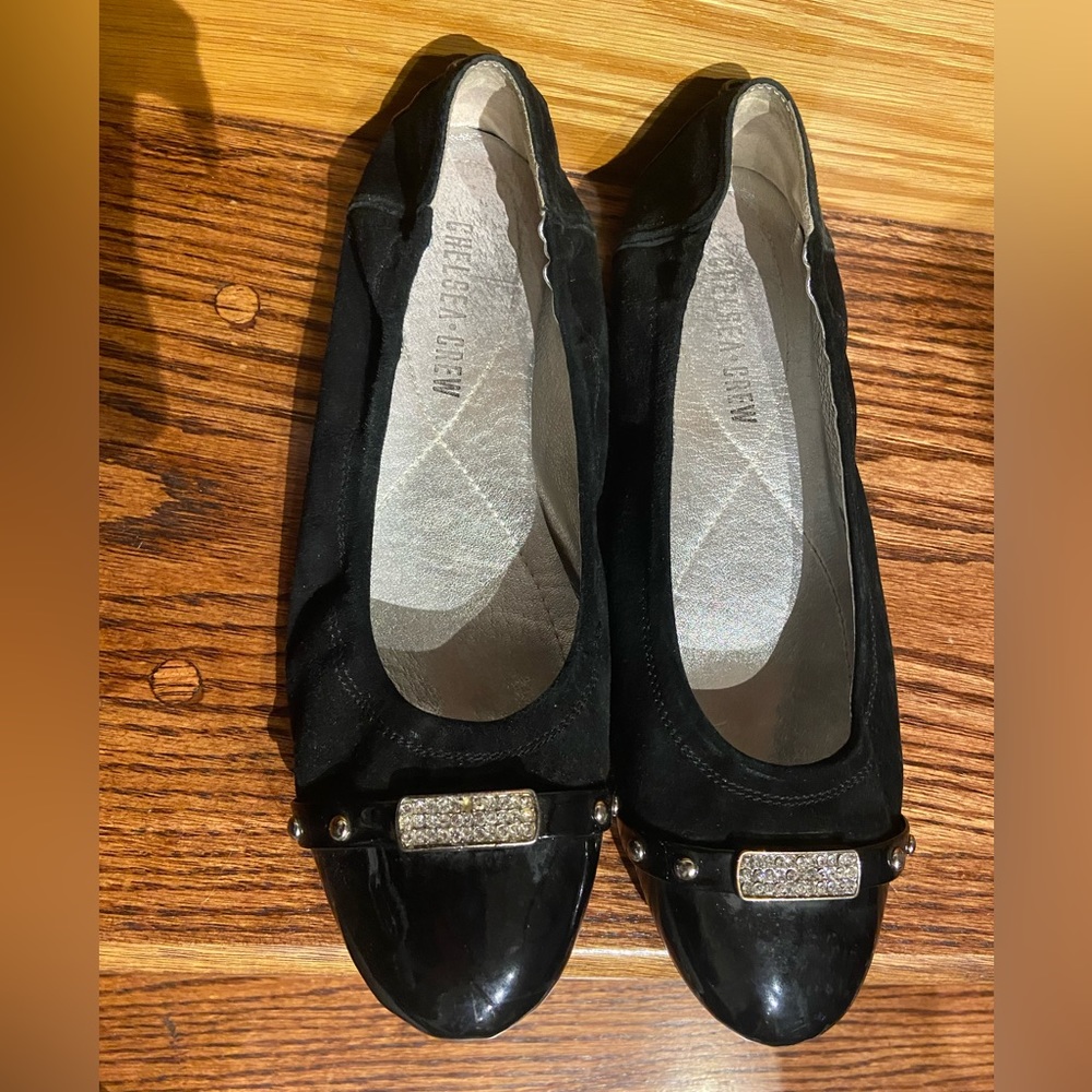 Black ballet flats